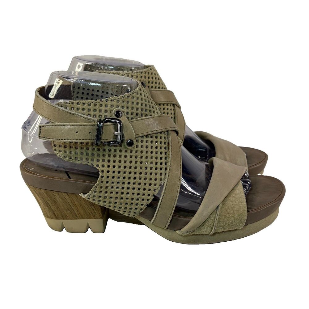 OTBT Take Off Perforated Ankle Strap Chunky Heel Leather Sandal Tan 8 Platform